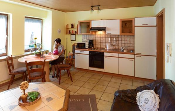 Landgasthof Zum Siebenbachtal Strotzbüsch Екстериор снимка